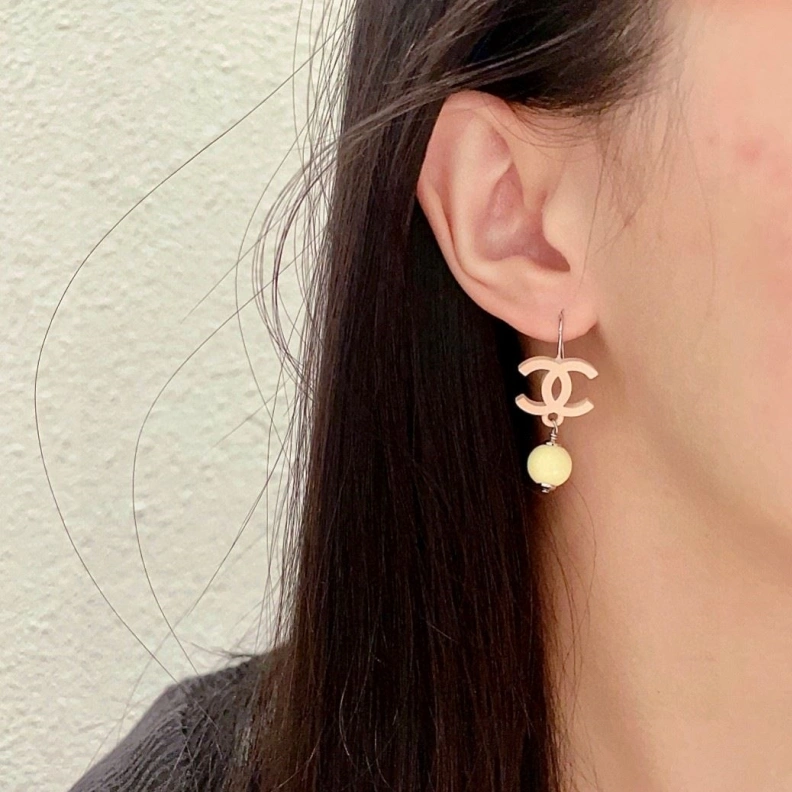 Flexible Chxnxl Earrings 284573