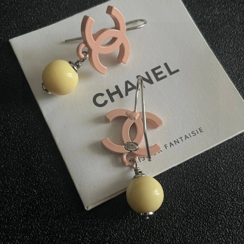 Flexible Chxnxl Earrings 284573