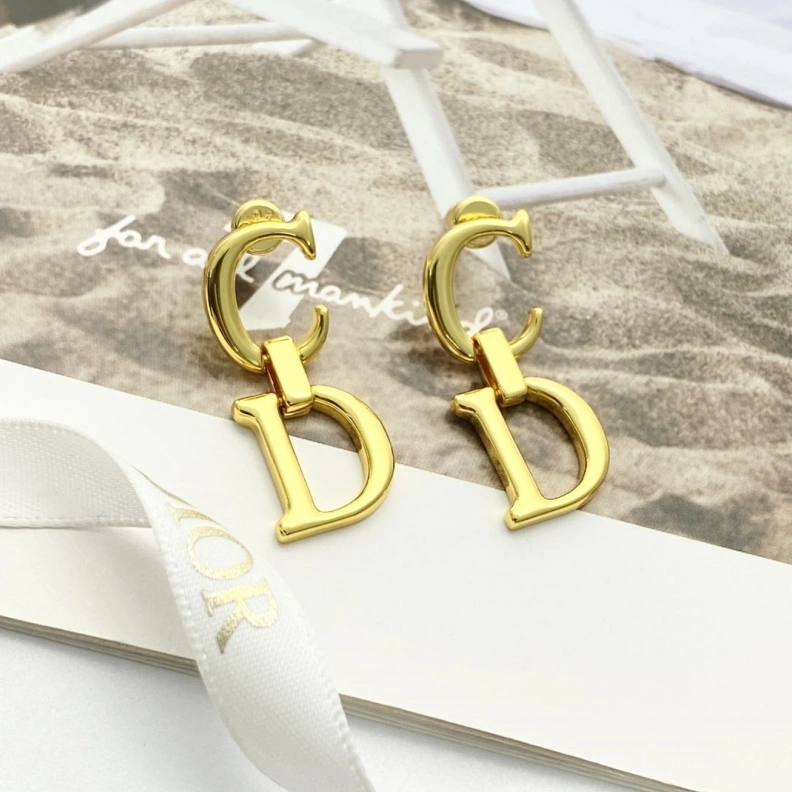 Christian Dxxr Earrings EyeCatching 293974