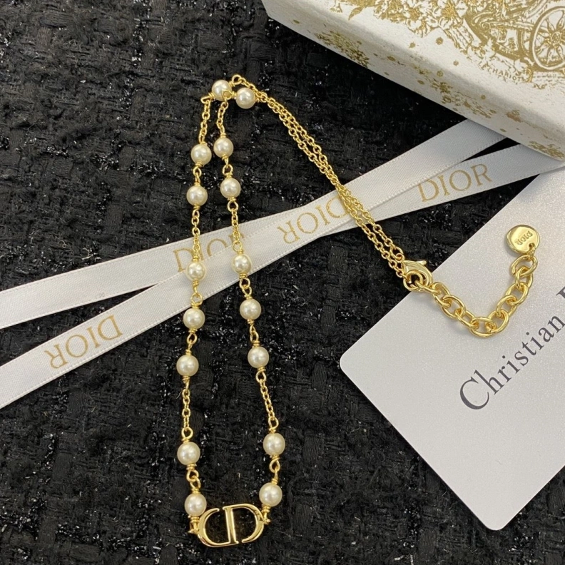 Versatile Christian Dxxr Necklaces 293778
