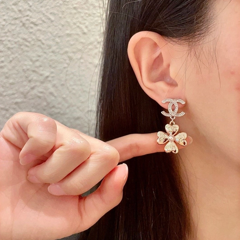 Soft Chxnxl Earrings 284553