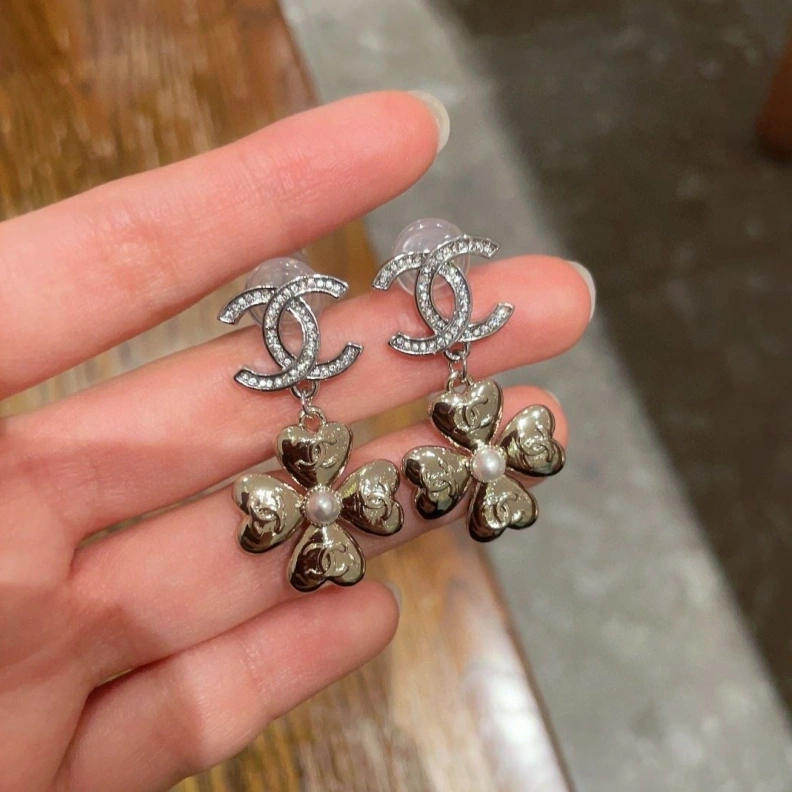 Soft Chxnxl Earrings 284553