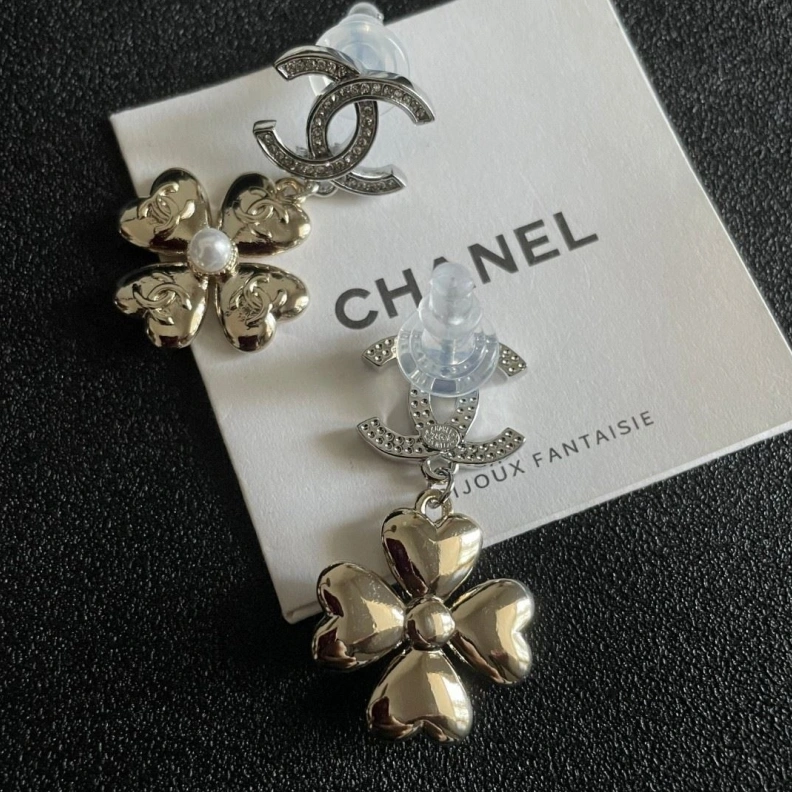 Soft Chxnxl Earrings 284553