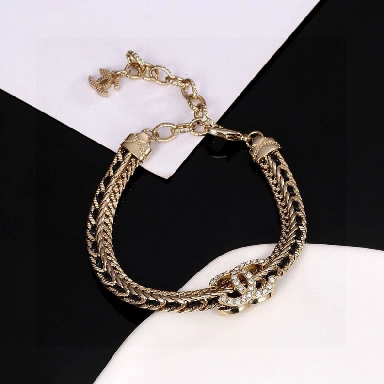 Minimalist Chxnxl Bracelets 284745