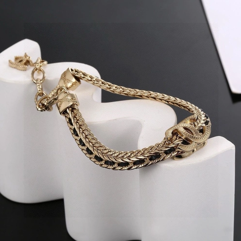 Minimalist Chxnxl Bracelets 284745