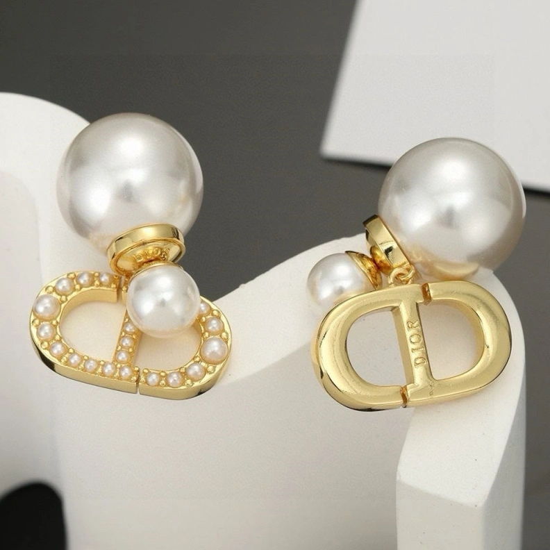 Christian Dxxr Earrings Refined 293950