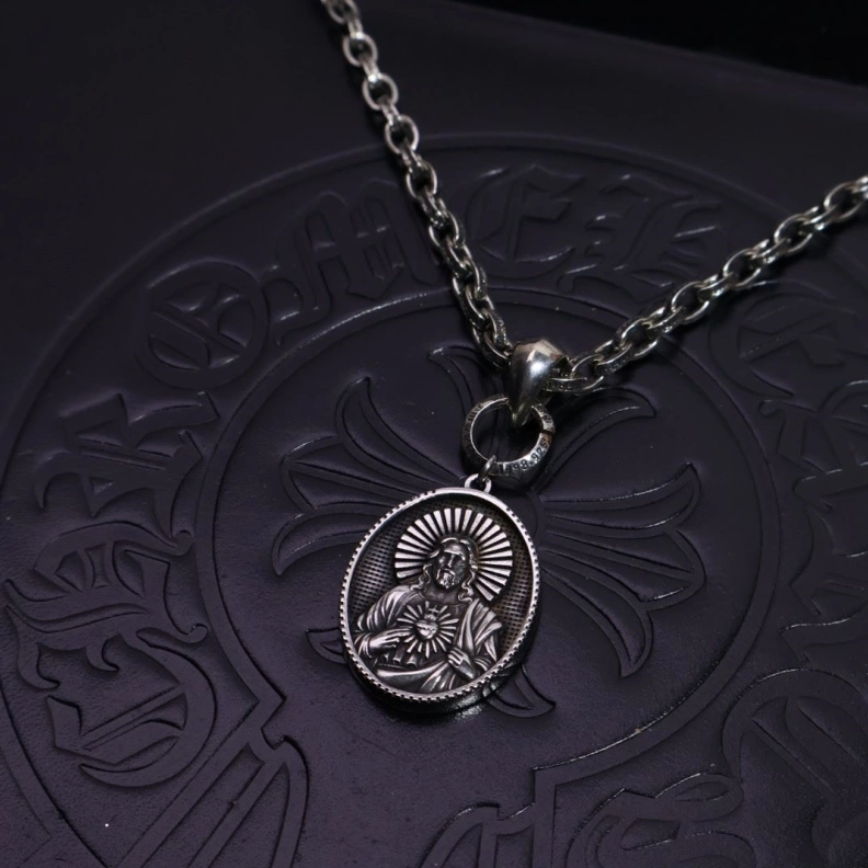 Chrxmx Hxxrts Necklaces Minimalist 296184