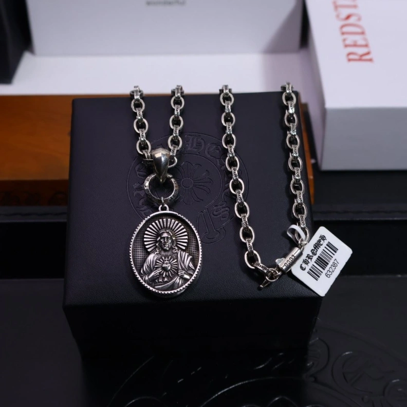 Chrxmx Hxxrts Necklaces Minimalist 296184