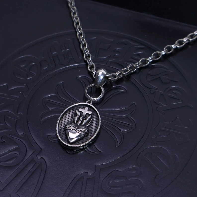 Cozy Chrxmx Hxxrts Necklaces 296176