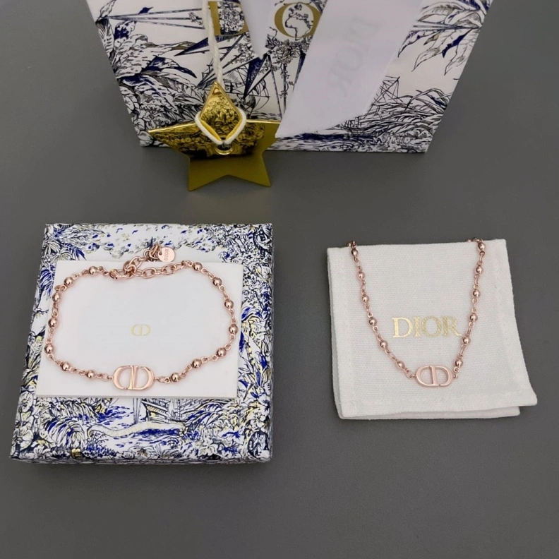 Efficient Christian Dxxr Necklaces 293776