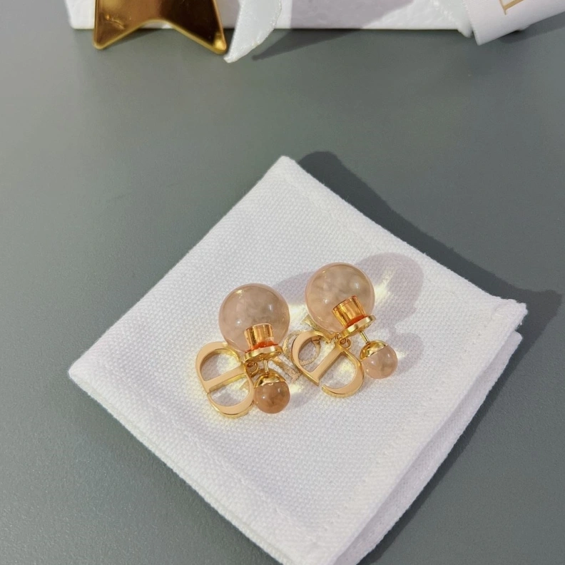 Christian Dxxr Earrings EyeCatching 293947