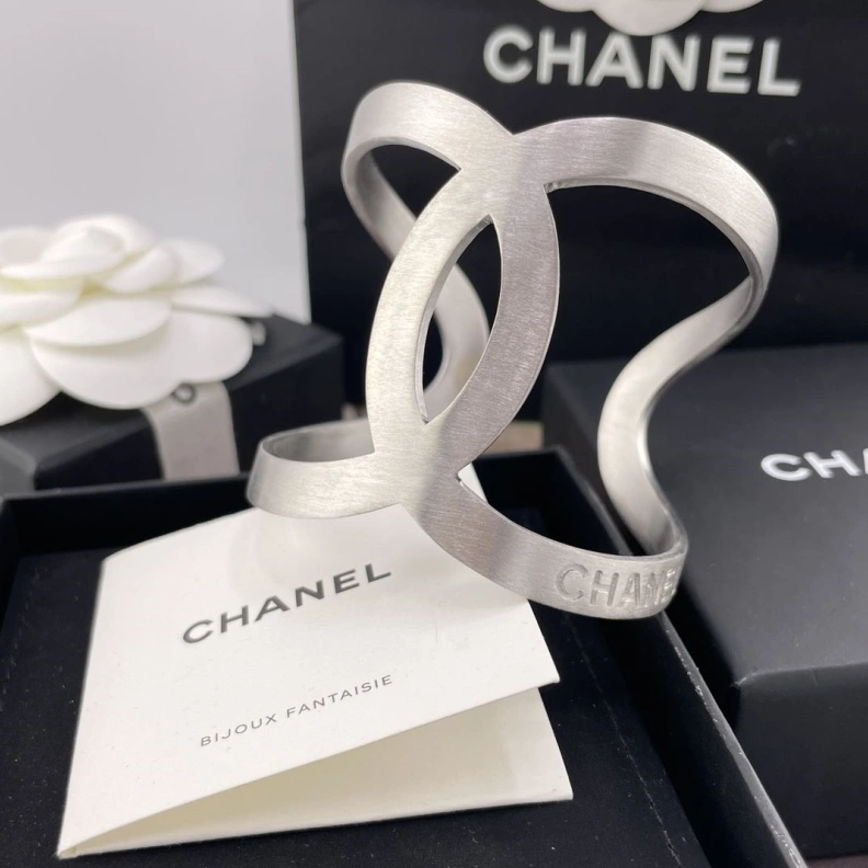 Soft Chxnxl Bracelets 284744