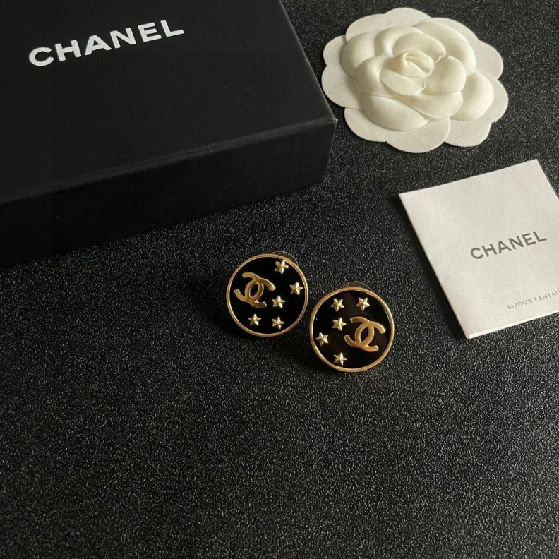 Stylish Chxnxl Earrings 284538
