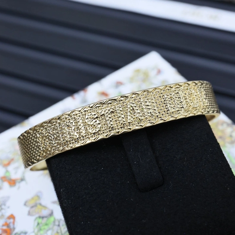 Christian Dxxr Bracelets Efficient 294037