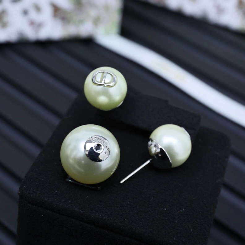 Christian Dxxr Earrings Bold 293943