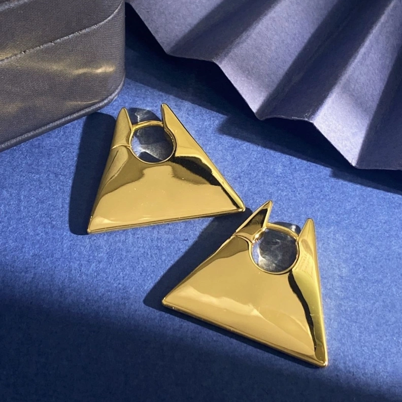 Classic Bxttxga VXNXNTA Earrings 282992