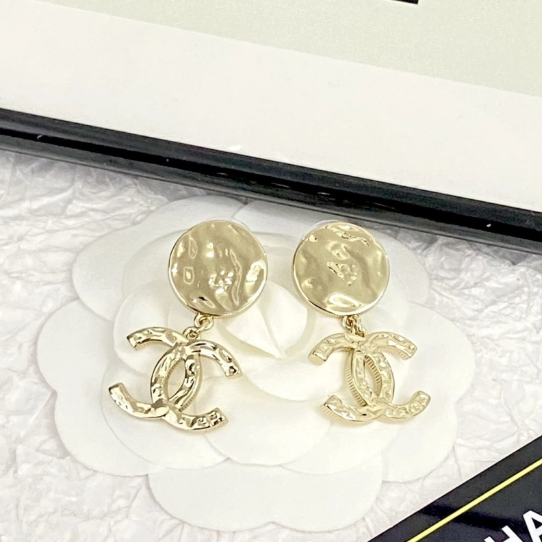 Versatile Chxnxl Earrings 284524