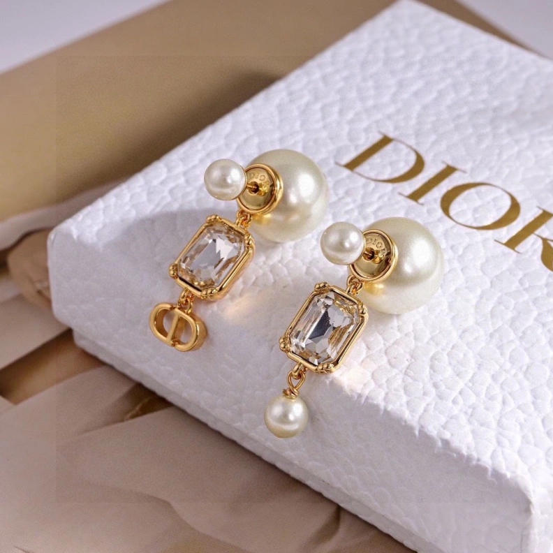 Christian Dxxr Earrings Versatile 293942