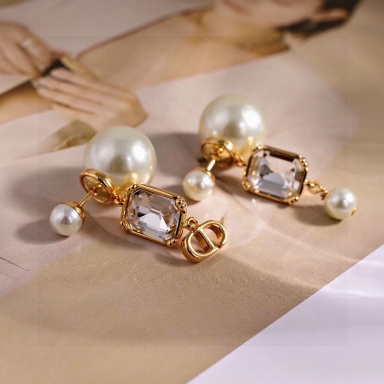Christian Dxxr Earrings Versatile 293942