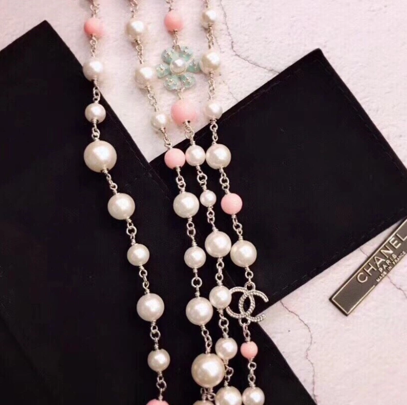 EyeCatching Chxnxl Necklaces 285042