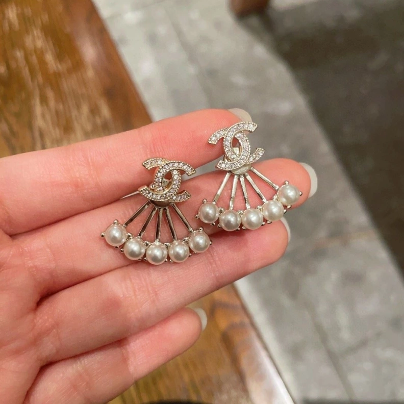 Chxnxl Earrings ModernLook 284534