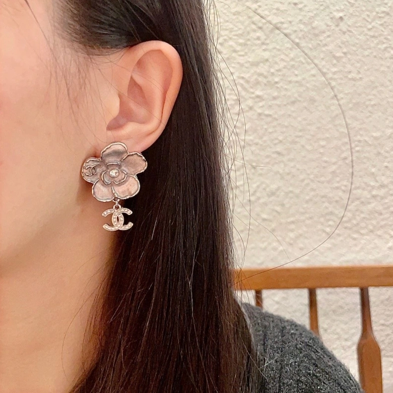 HighQuality Chxnxl Earrings 284526