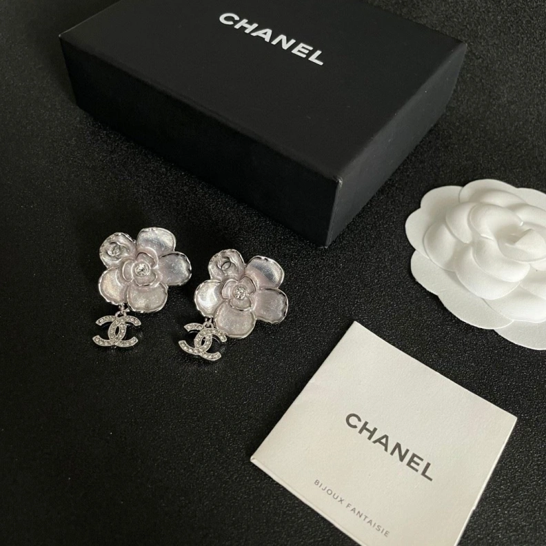 HighQuality Chxnxl Earrings 284526