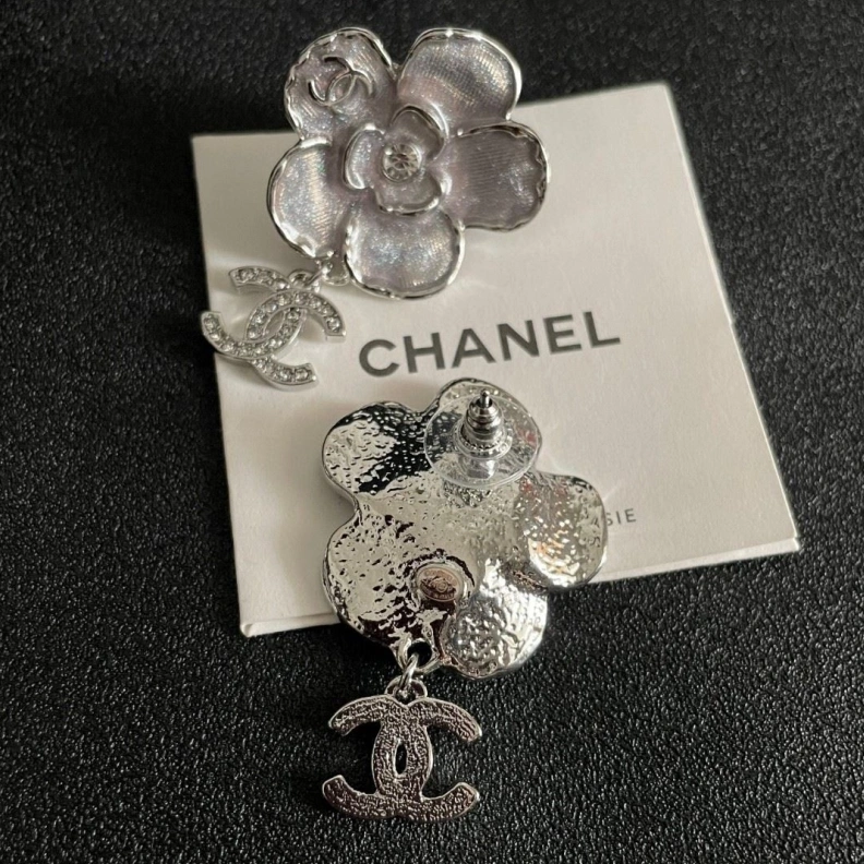 HighQuality Chxnxl Earrings 284526