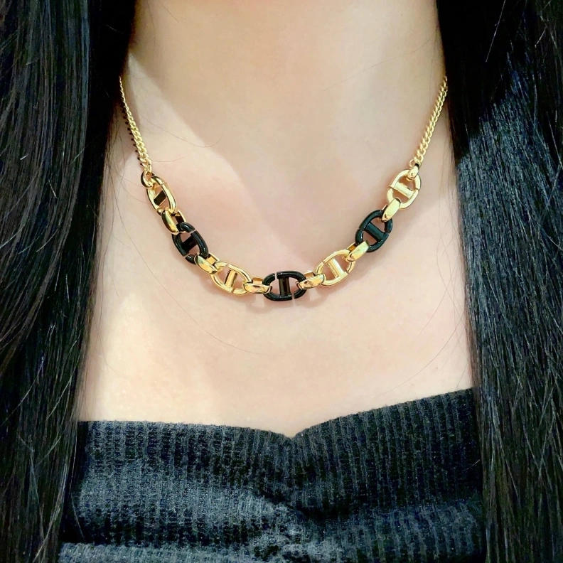 EyeCatching Christian Dxxr Necklaces 293771
