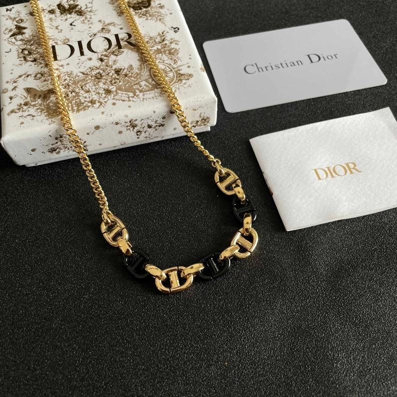 EyeCatching Christian Dxxr Necklaces 293771
