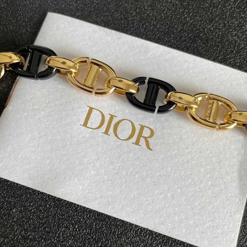 EyeCatching Christian Dxxr Necklaces 293771