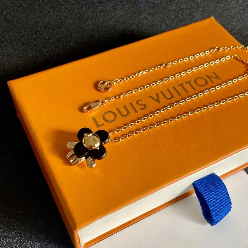 LX Necklaces SmartChoice 308580