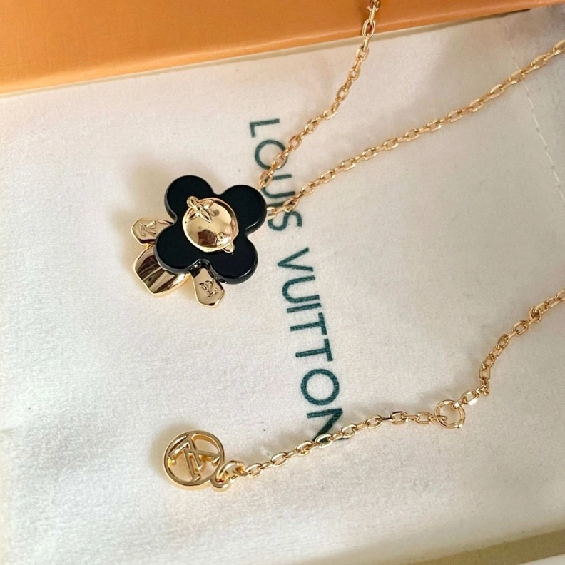 LX Necklaces SmartChoice 308580