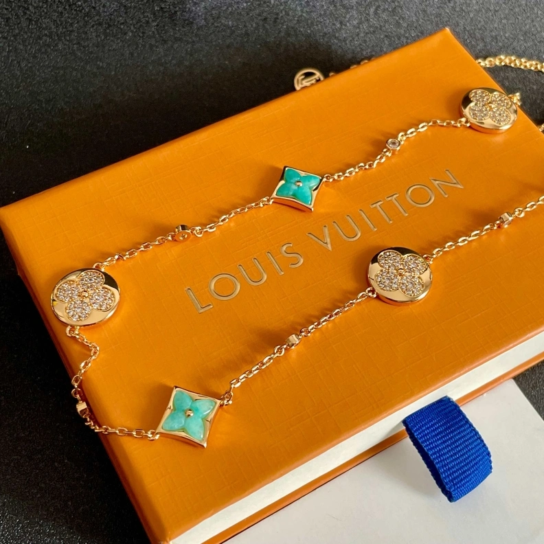 Bold LX Necklaces 308574