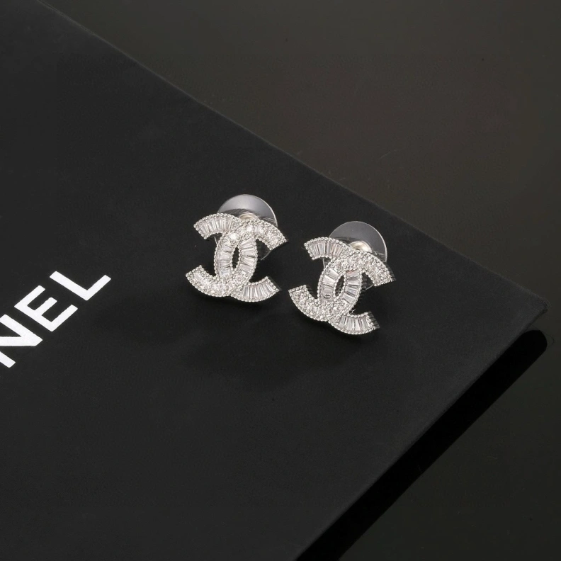 Sophisticated Chxnxl Earrings 284515