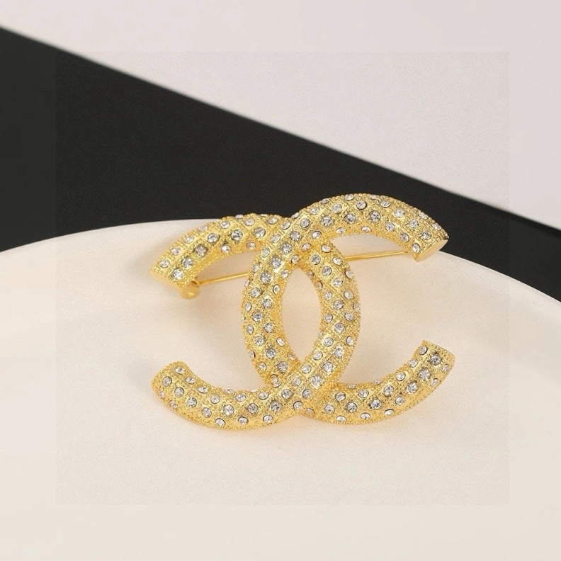 ModernLook Chxnxl Brooches 284660