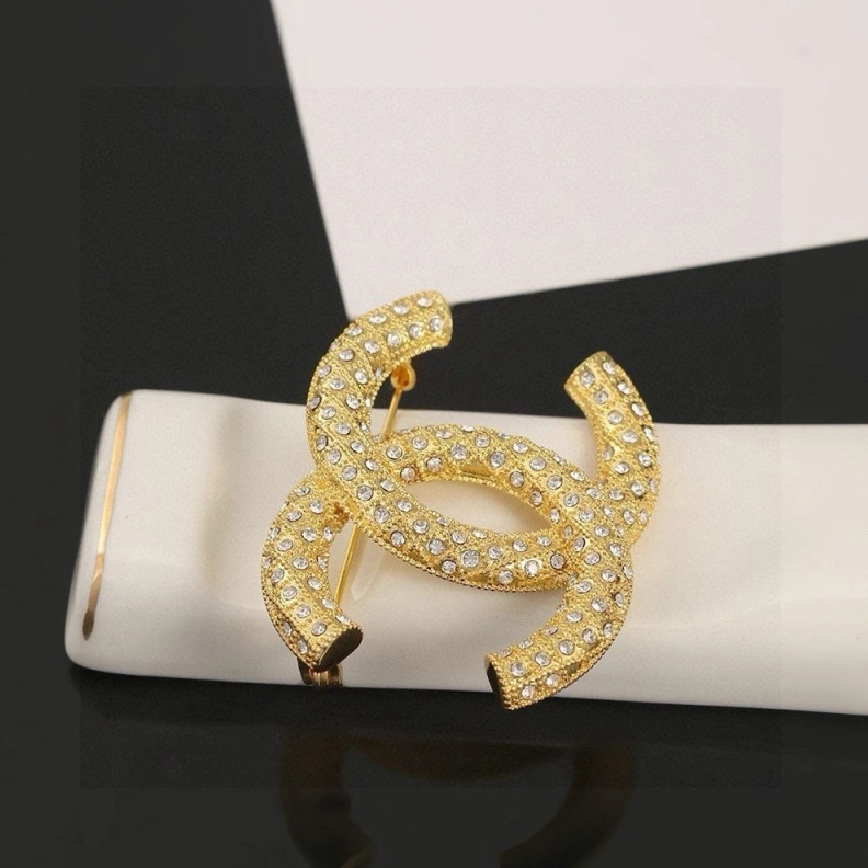 ModernLook Chxnxl Brooches 284660