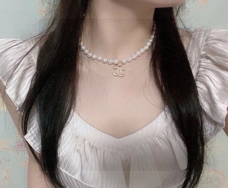 Bright Chxnxl Necklaces 285031