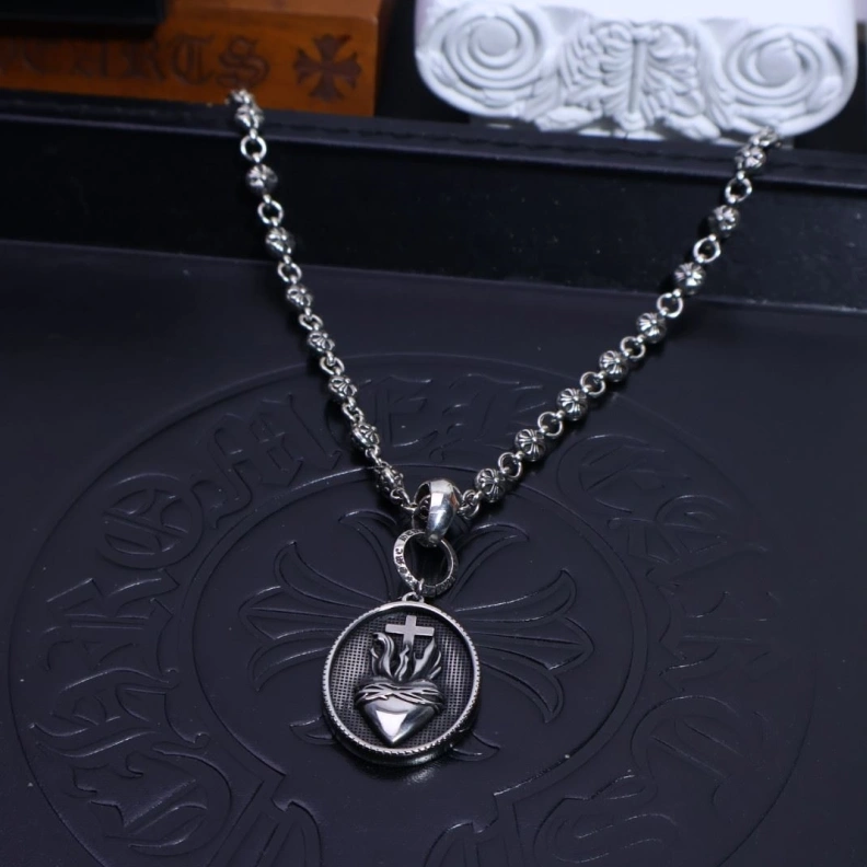 Comfortable Chrxmx Hxxrts Necklaces 296169