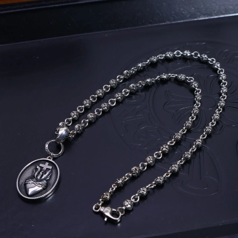 Comfortable Chrxmx Hxxrts Necklaces 296169