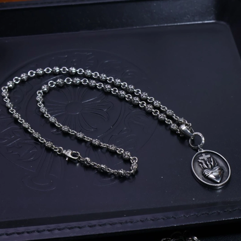 Comfortable Chrxmx Hxxrts Necklaces 296169