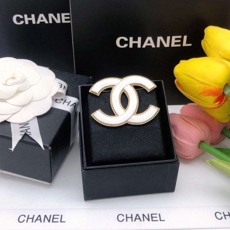 Sophisticated Chxnxl Brooches 287838
