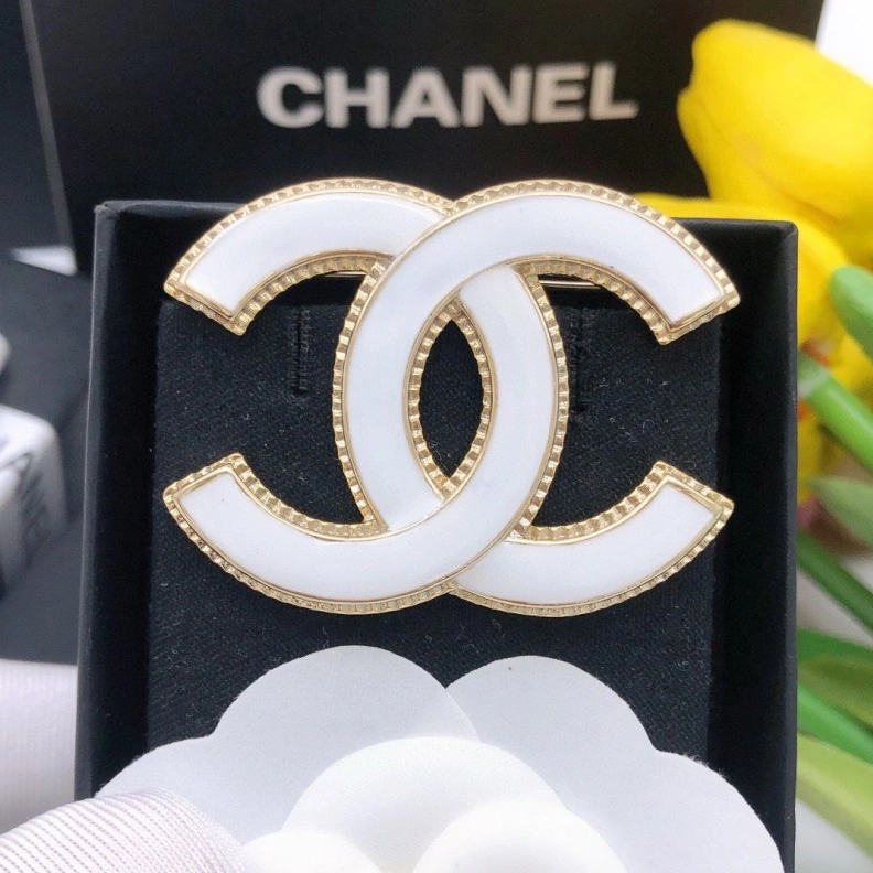 Sophisticated Chxnxl Brooches 287838