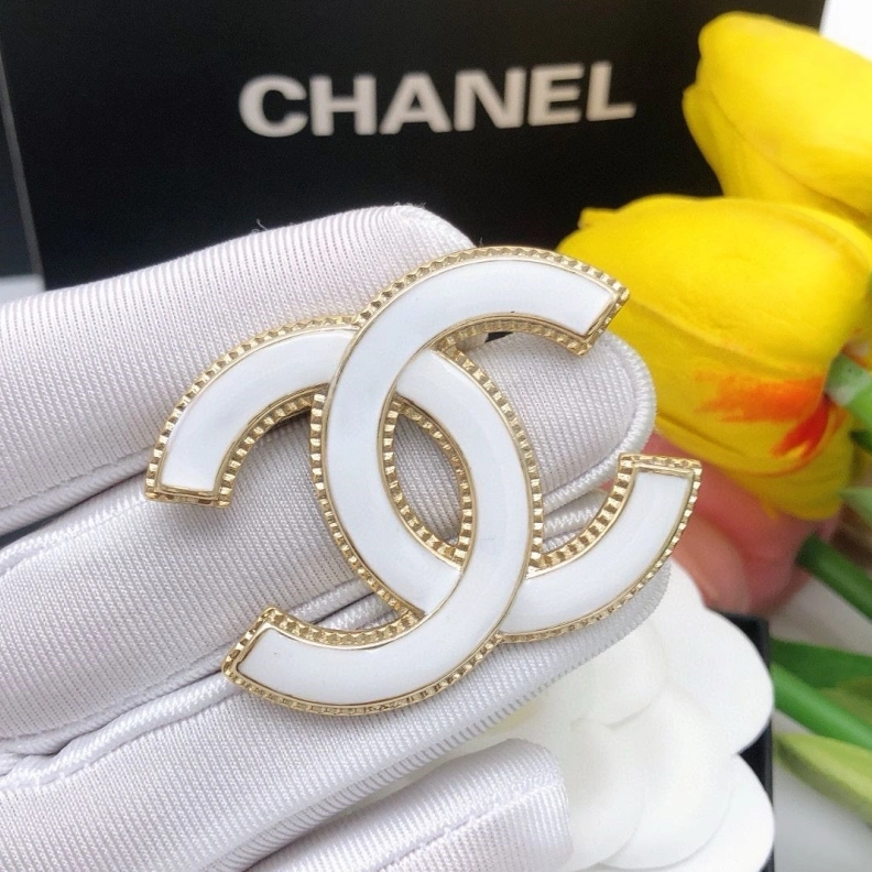 Sophisticated Chxnxl Brooches 287838