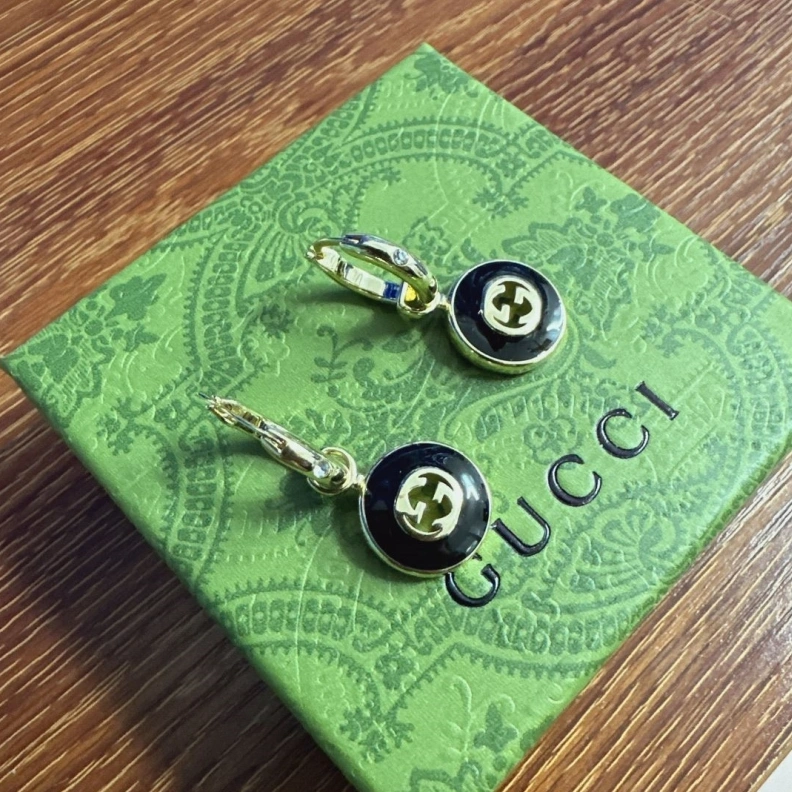 Gxccx Earrings Cozy 302201
