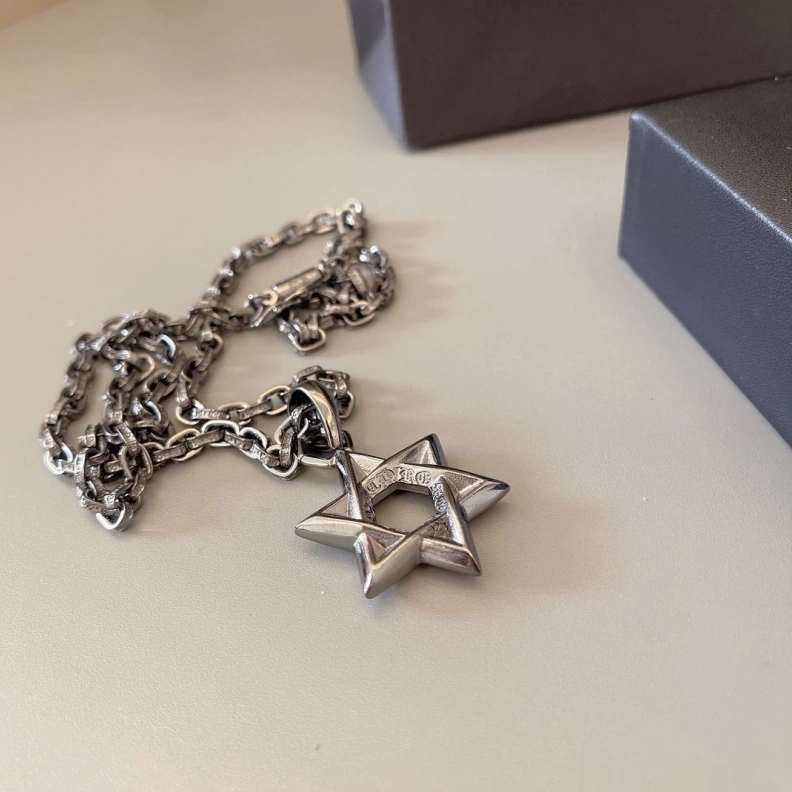 Chrxmx Hxxrts Necklaces StreetReady 296162