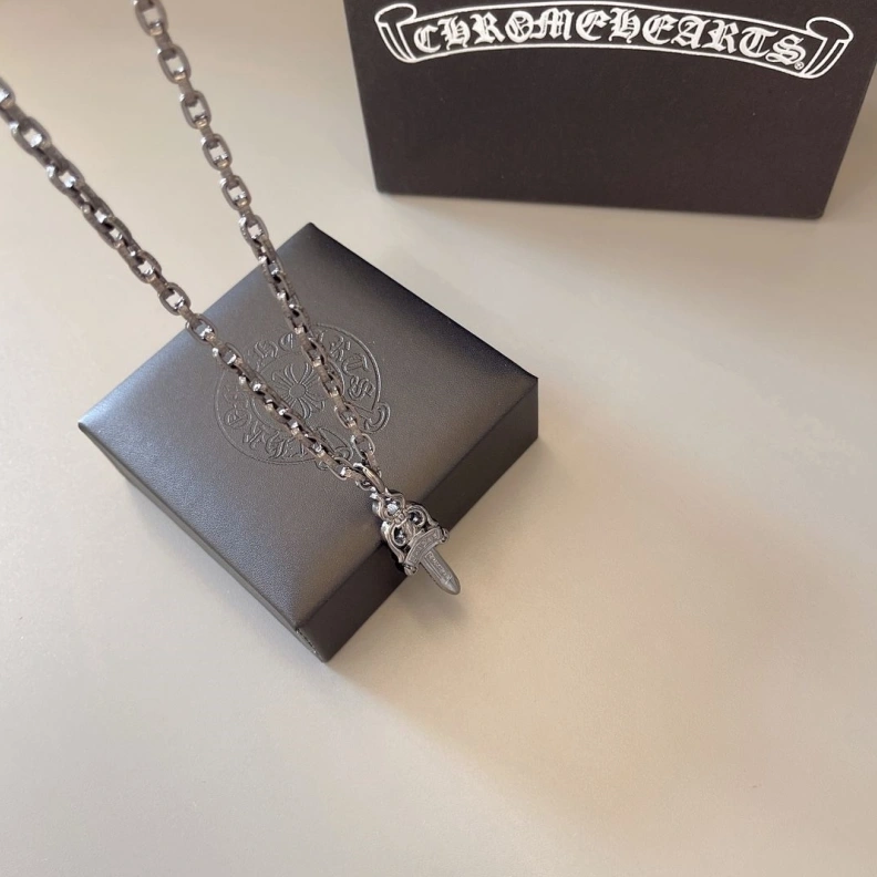 Flexible Chrxmx Hxxrts Necklaces 296156