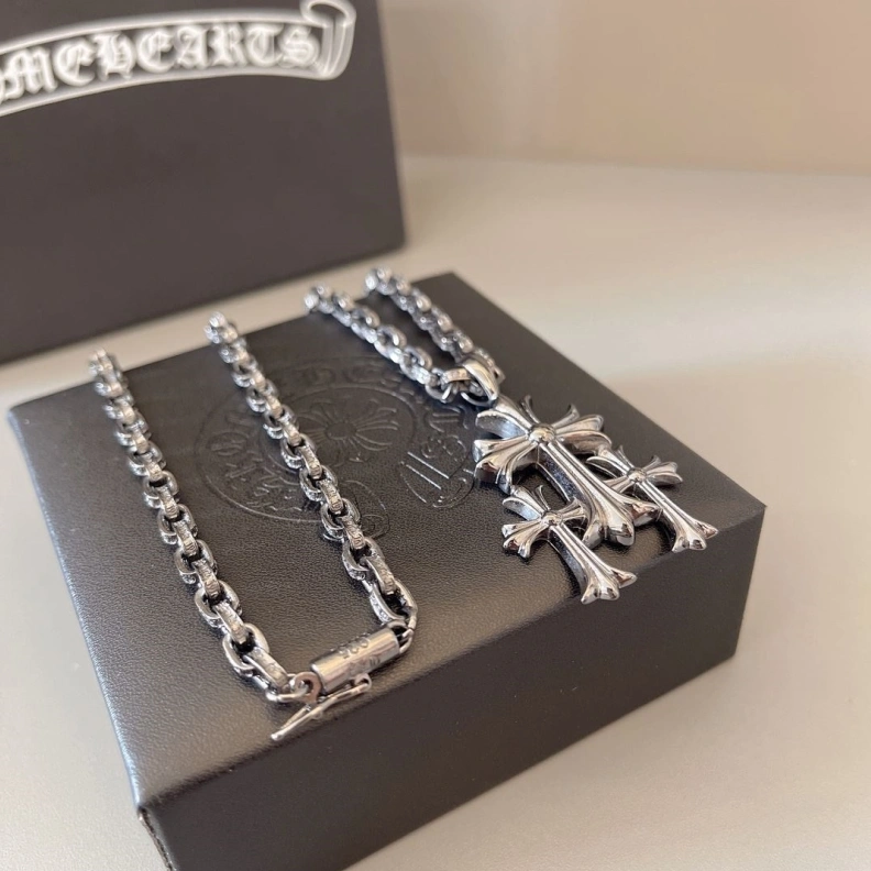 Chrxmx Hxxrts Necklaces Soft 296160