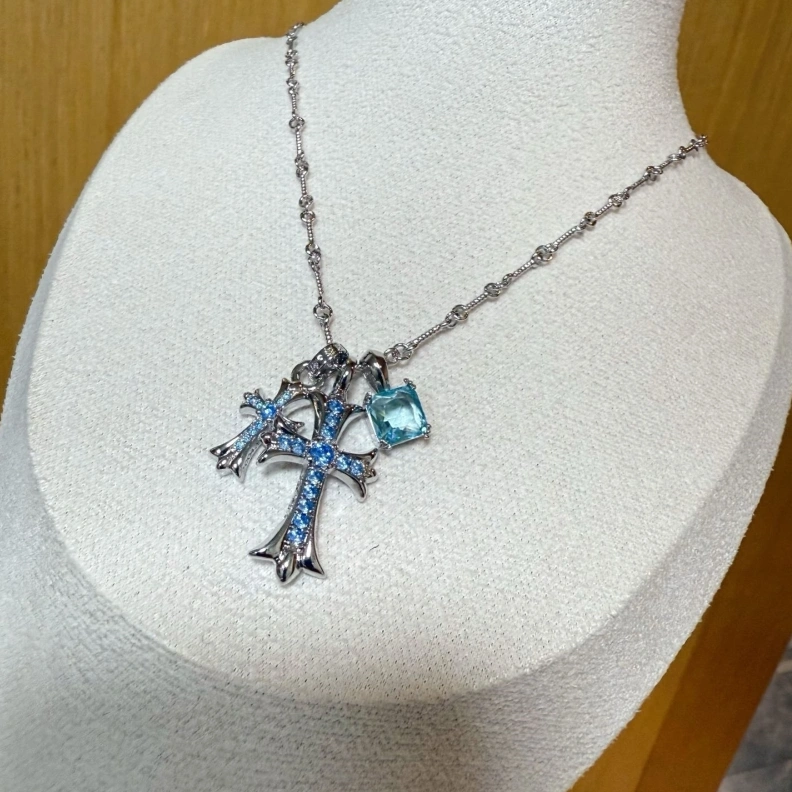 Breathable Chrxmx Hxxrts Necklaces 296148