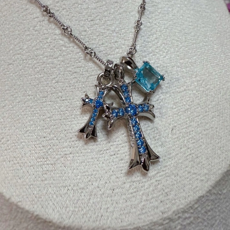 Breathable Chrxmx Hxxrts Necklaces 296148